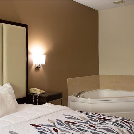 Blisspoint Inn & Suites Marion Extérieur photo