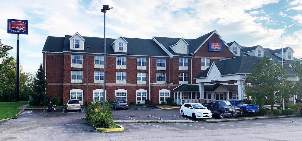 Blisspoint Inn & Suites Marion Extérieur photo