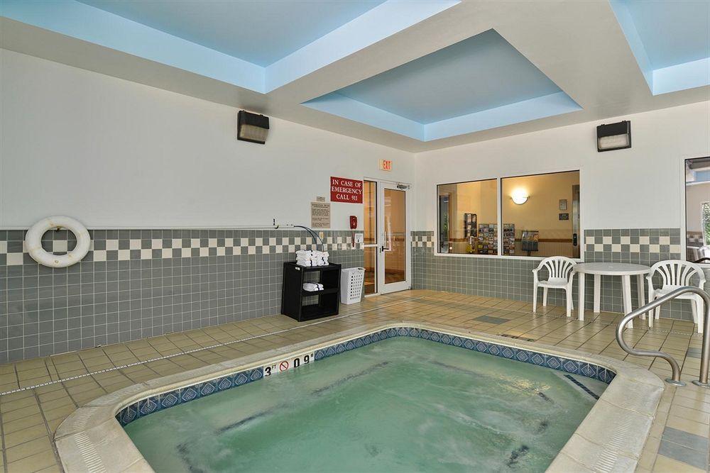 Blisspoint Inn & Suites Marion Extérieur photo
