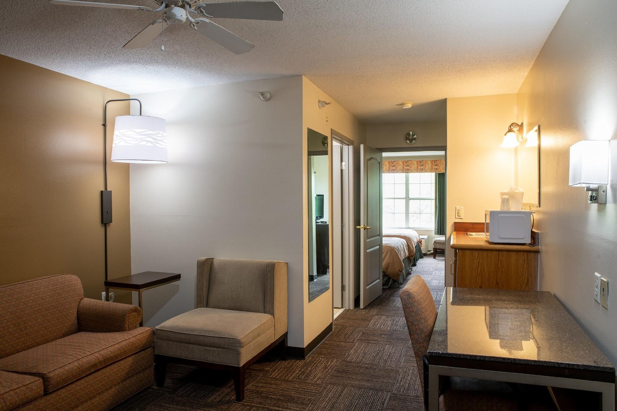 Blisspoint Inn & Suites Marion Extérieur photo