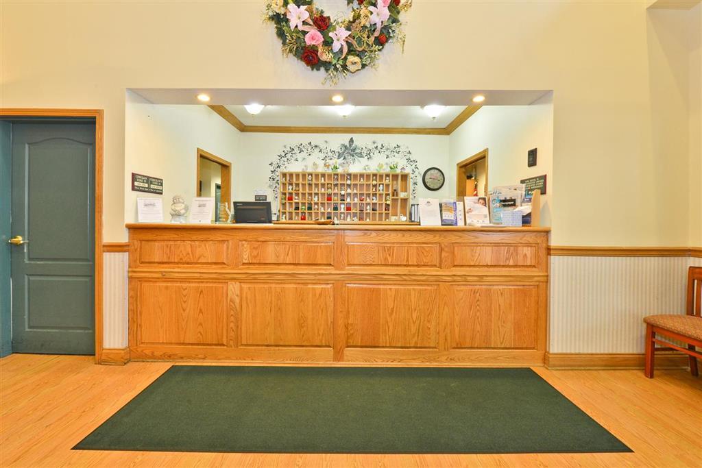 Blisspoint Inn & Suites Marion Intérieur photo
