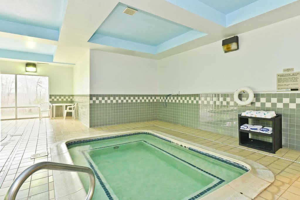 Blisspoint Inn & Suites Marion Extérieur photo